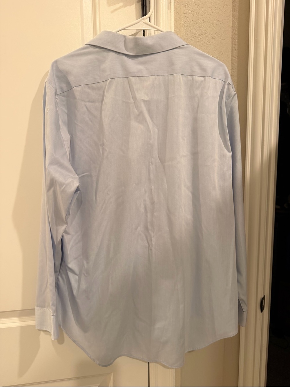 Calvin Klein Men's Pale Blue Long-Sleeve Dress Shirt - Picture 4 of 4